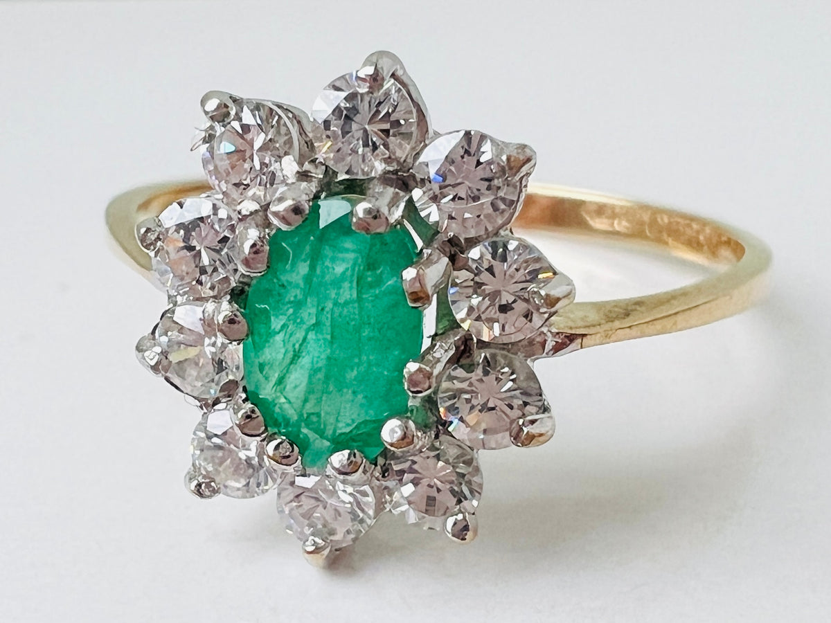 Vintage 9ct Gold Emerald & Cubic Zirconia Ring
