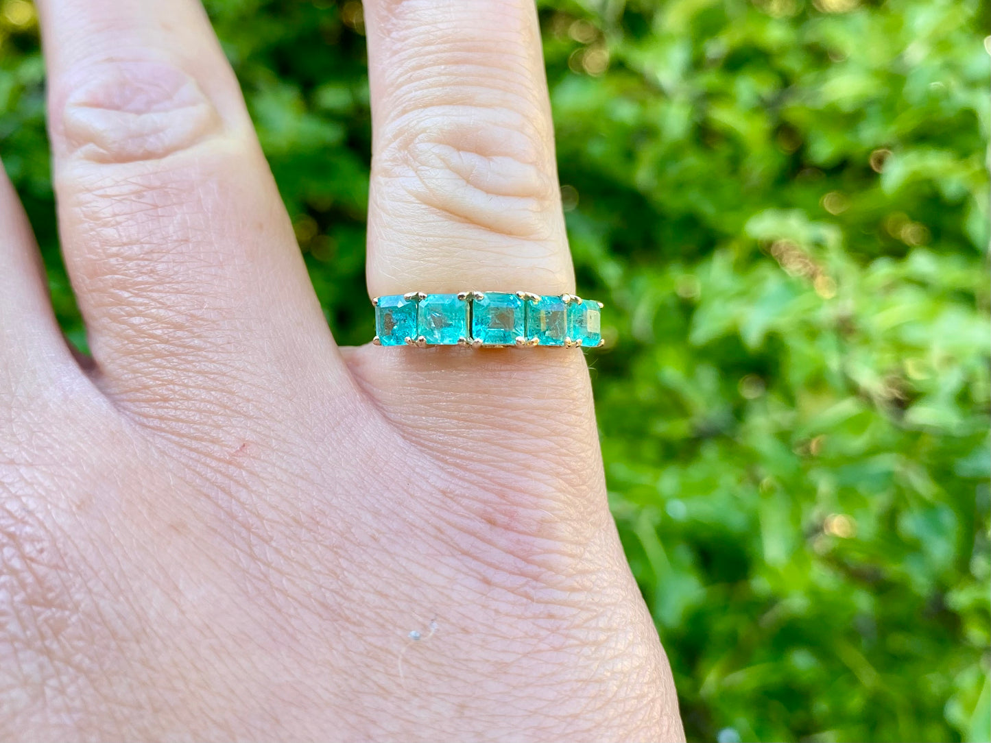 9ct Gold Emerald & Diamond Ring