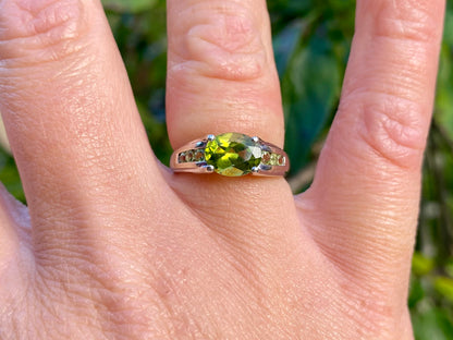 9ct Gold Peridot Ring