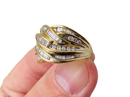 9ct Gold Diamond Ring
