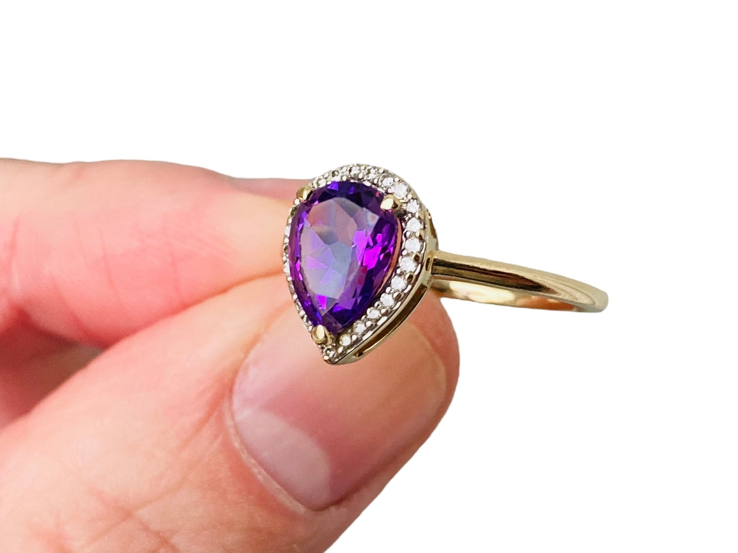 9ct Gold Amethyst & Diamond Ring