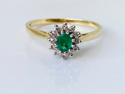 18ct Gold Emerald & Diamond Ring