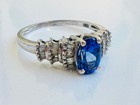 14ct Gold Tanzanite & Diamond Ring