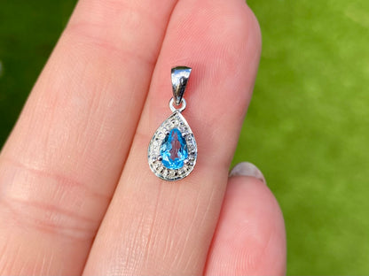 9ct Gold Topaz & Diamond Pendant