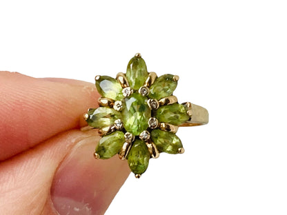 9ct Gold Peridot & Diamond Ring