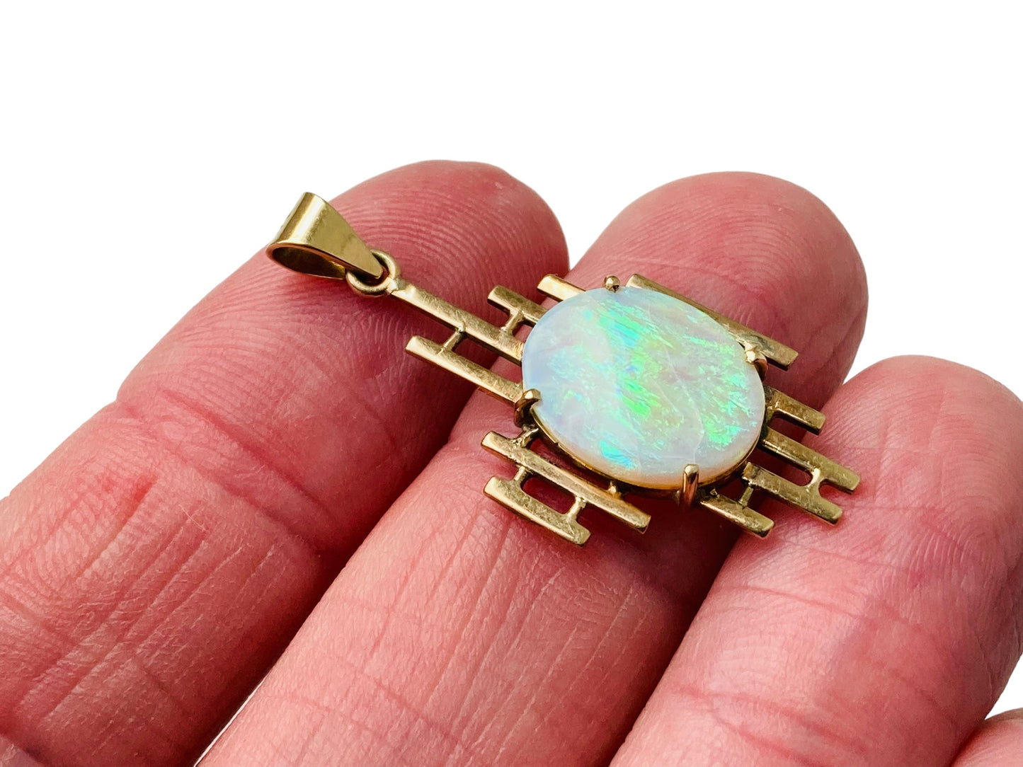 14ct Gold Opal Pendant