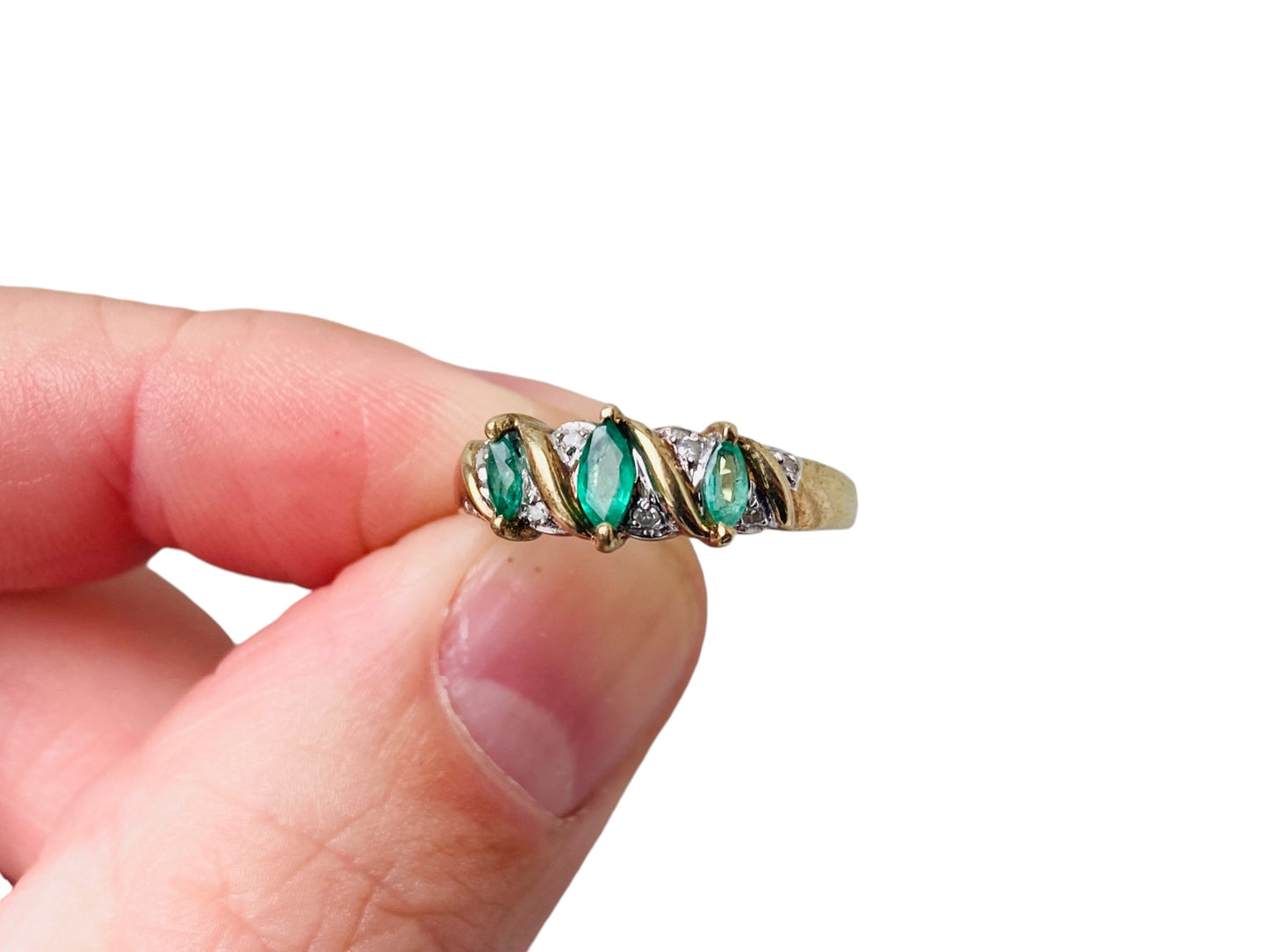 Vintage 9ct Gold Emerald & Diamond Ring