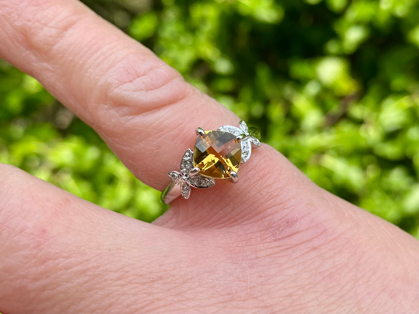 9ct Gold Citrine & Diamond Ring