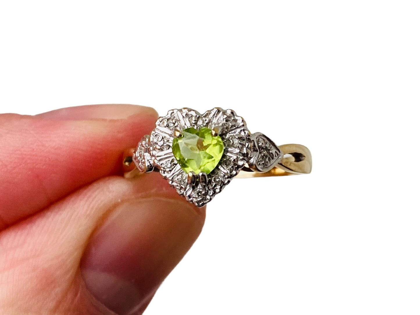 9ct Gold Peridot & Diamond Ring