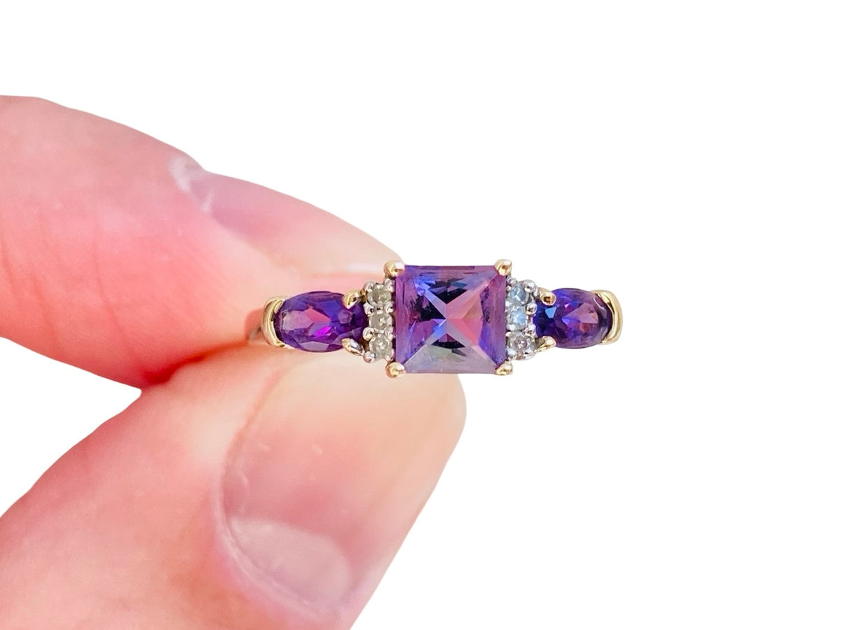 9ct Gold Amethyst & Diamond Ring