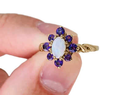 Vintage 9ct Gold Amethyst & Opal Ring
