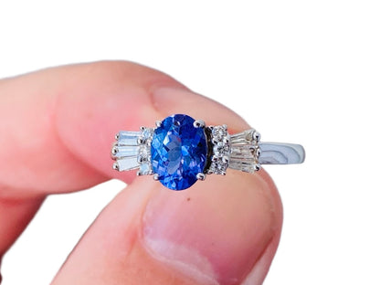 14ct Gold Tanzanite & Diamond Ring