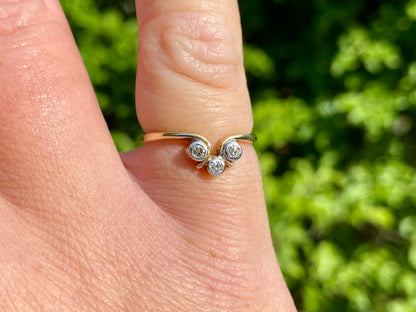 Vintage 9ct Gold Diamond Ring
