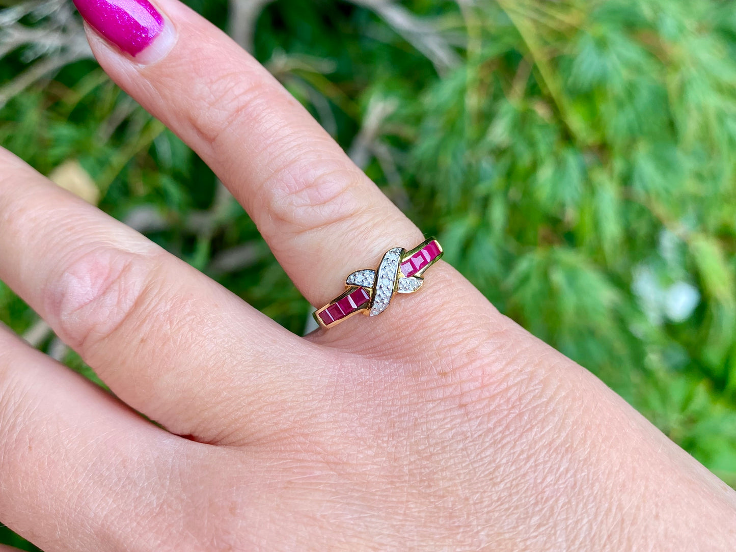 9ct Gold Ruby & Diamond Ring