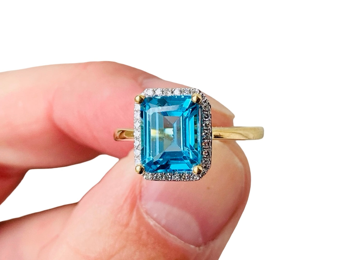 9ct Gold Topaz & Diamond Ring