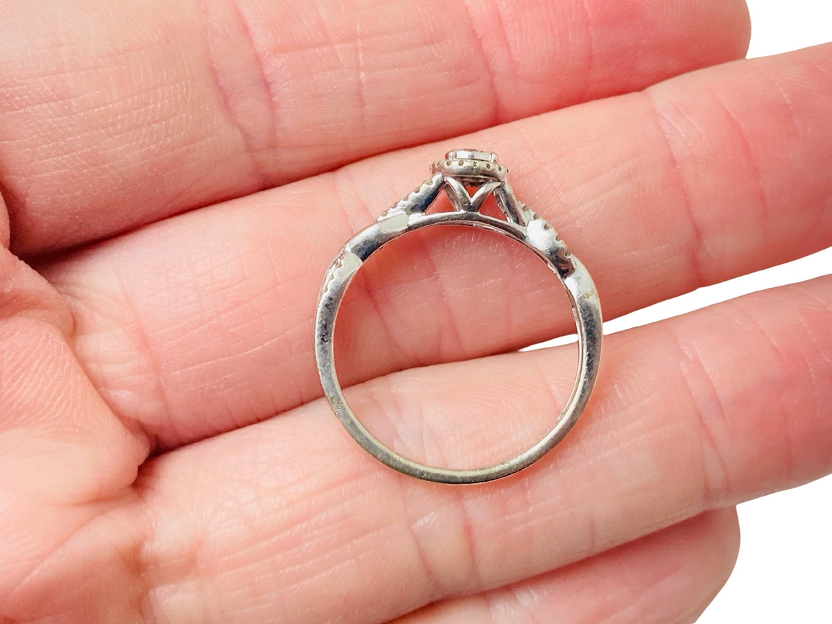 9ct Gold Diamond Ring