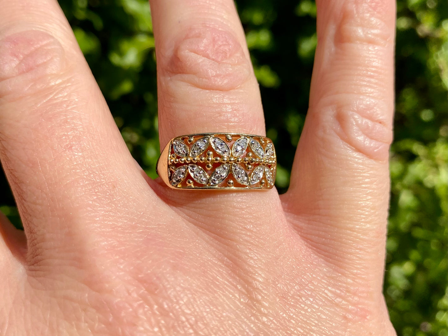 9ct Gold Diamond Ring