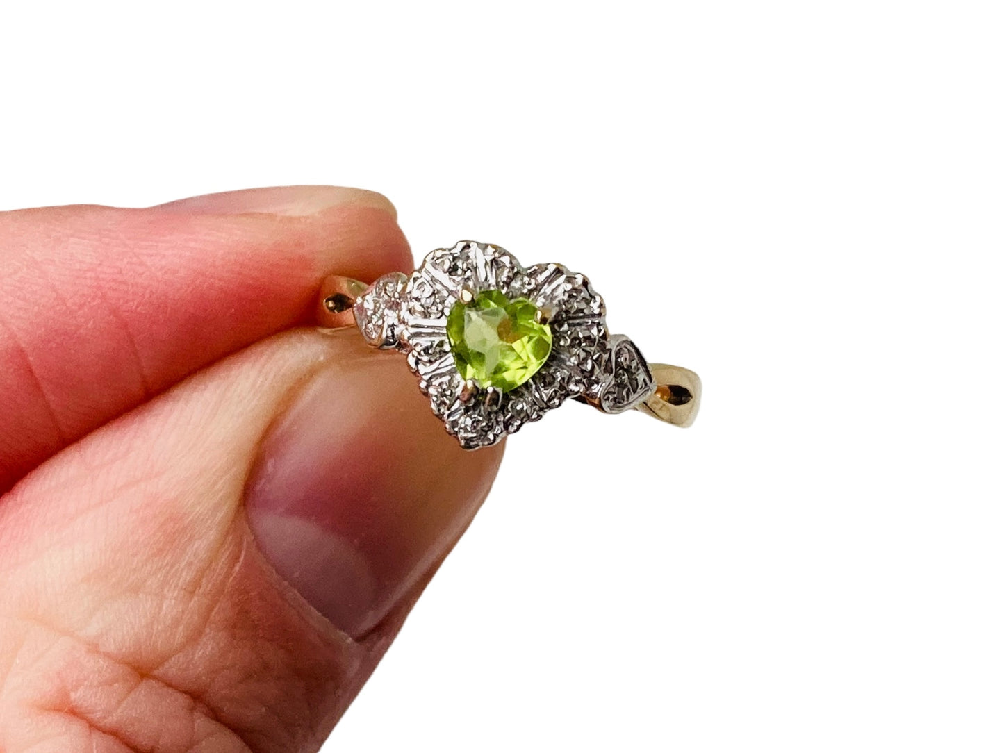 9ct Gold Peridot & Diamond Ring