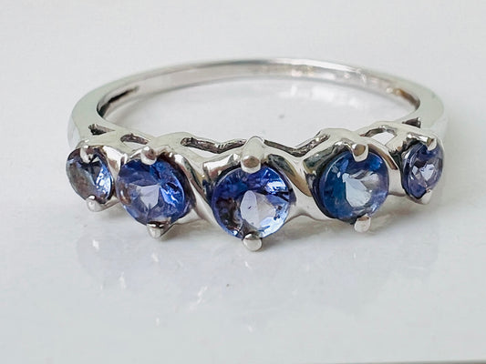 9ct Gold Tanzanite Ring