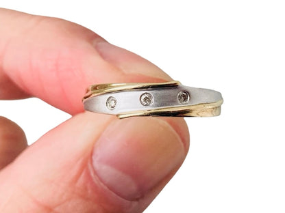 9ct Gold Diamond Ring