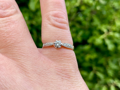 9ct Gold Diamond Ring