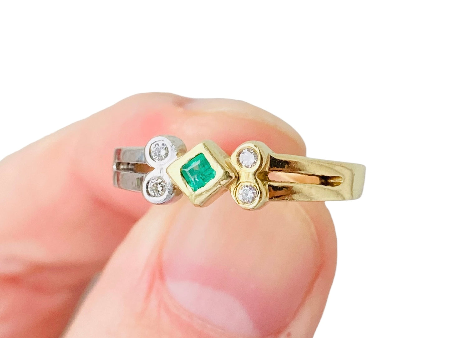 14ct Gold Emerald & Diamond Ring