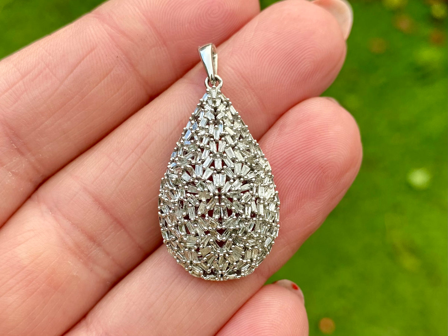 9ct Gold Diamond Pendant