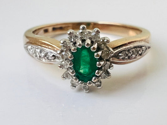 9ct Gold Emerald & Diamond Ring