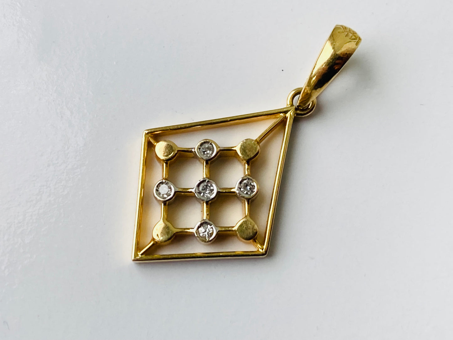 14ct Gold Diamond Pendant