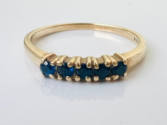 9ct Gold Sapphire Ring