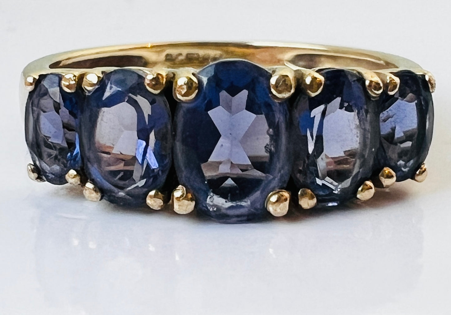 9ct Gold Iolite Ring