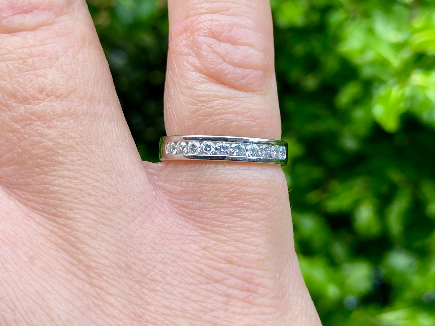 18ct Gold Ten-Stone Diamond Ring