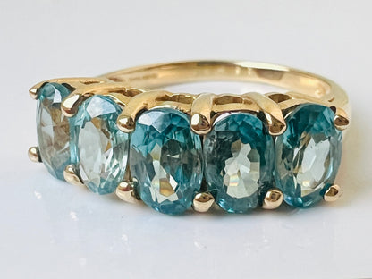9ct Gold Topaz Ring