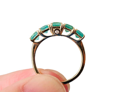 9ct Gold Emerald & Diamond Ring