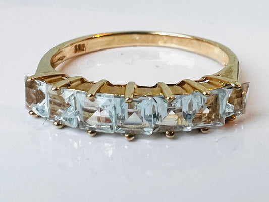 9ct Gold Topaz Ring