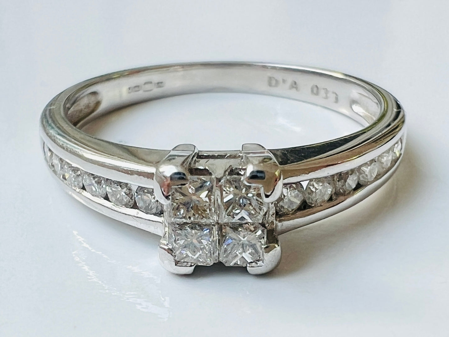 18ct Gold Diamond Ring