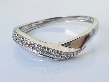 9ct Gold Diamond Ring