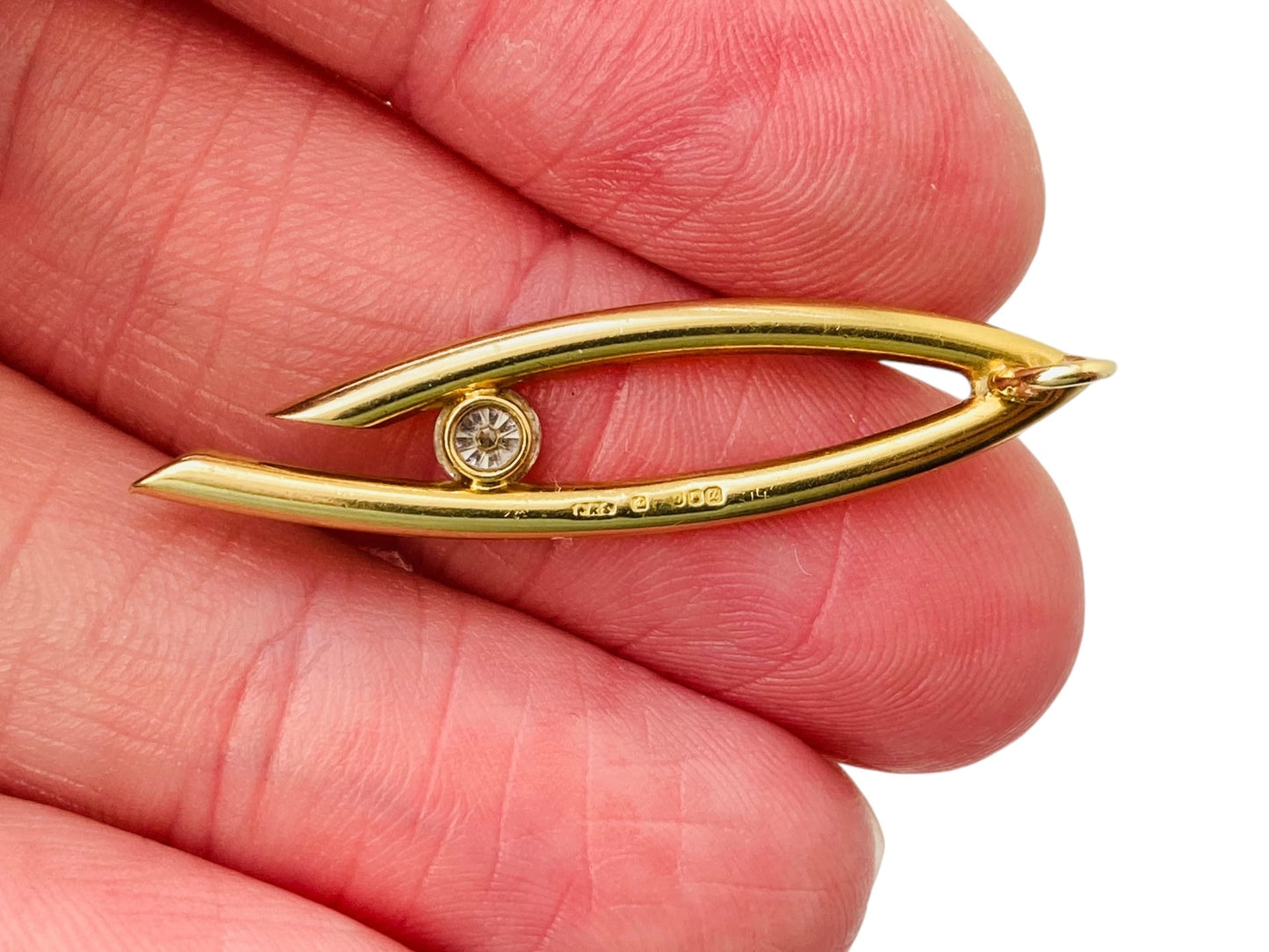 Vintage 18ct Gold Diamond Pendant