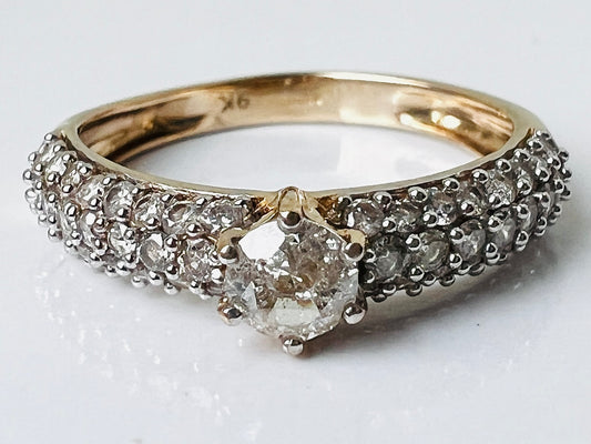 9ct Gold Diamond Ring