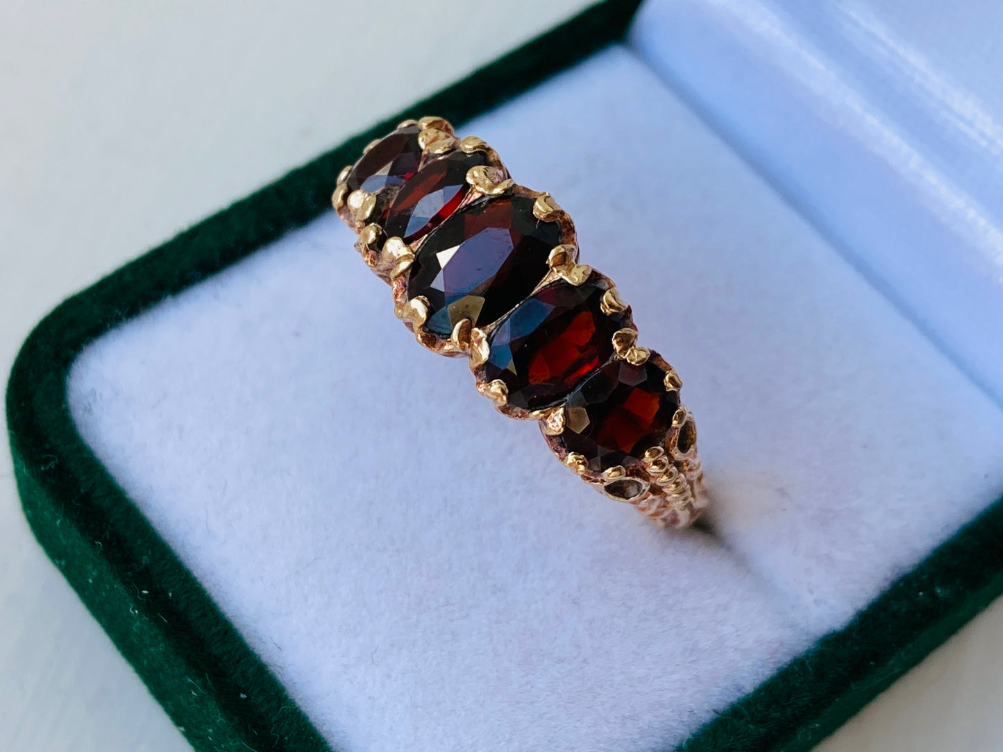 Vintage 9ct Gold Garnet Ring