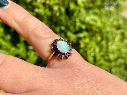 Vintage 9ct Gold Opal & Sapphire Ring