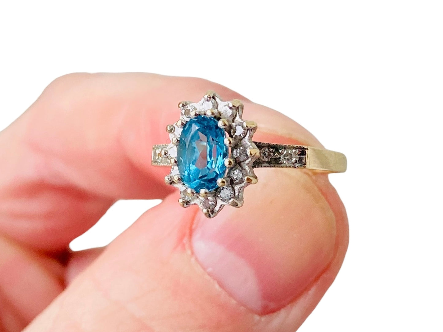 Vintage 9ct Gold Topaz & Diamond Ring