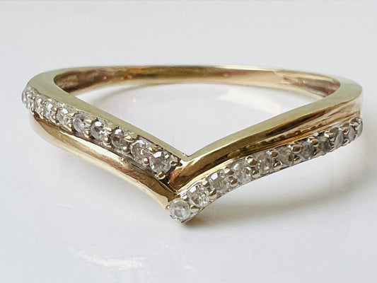 9ct Gold Diamond Wishbone Ring
