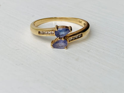 9ct Gold Tanzanite & Diamond Ring