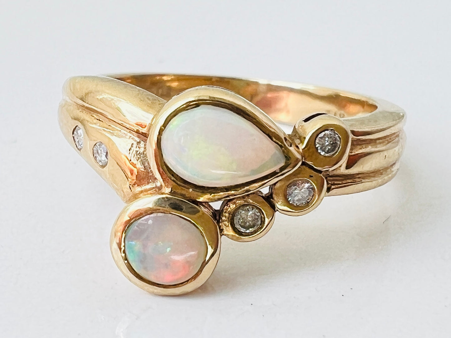 9ct Gold Opal & Diamond Ring