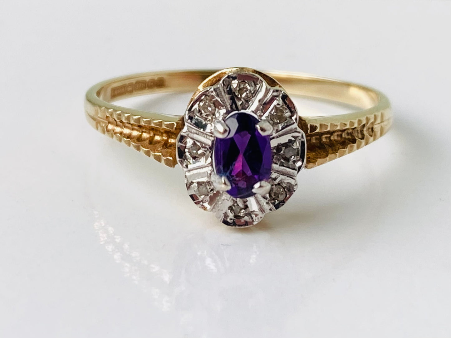 Vintage 9ct Gold Amethyst Ring