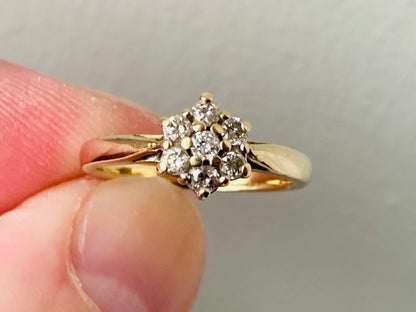 9ct Gold Diamond Ring