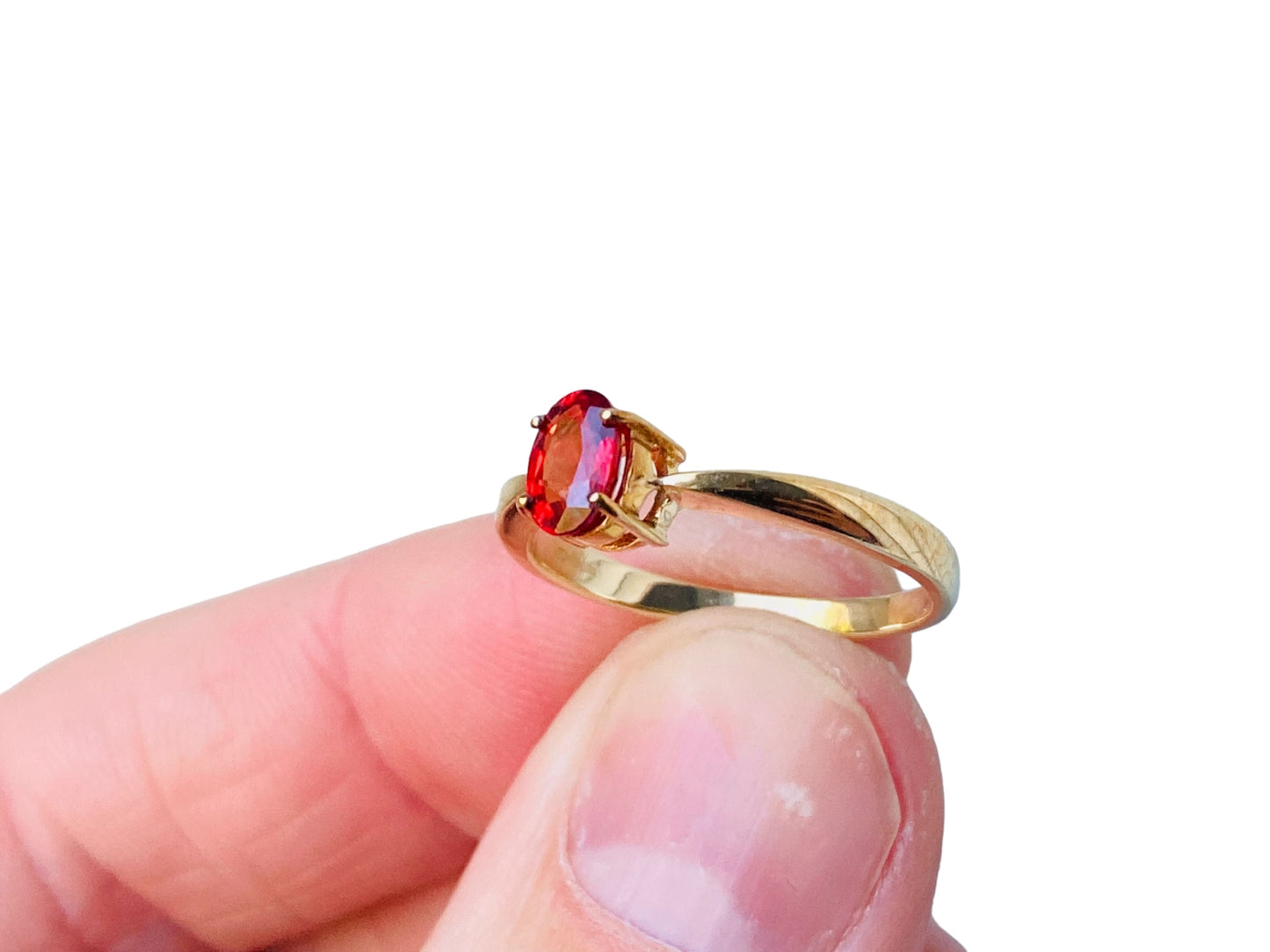 9ct Gold Red Sapphire Ring