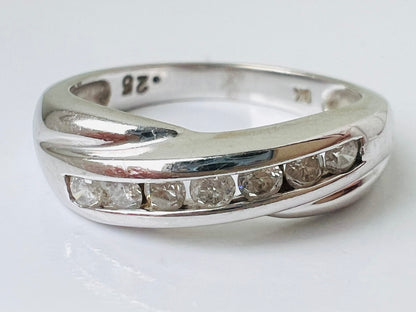 9ct Gold 0.25ct Diamond Crossover Ring