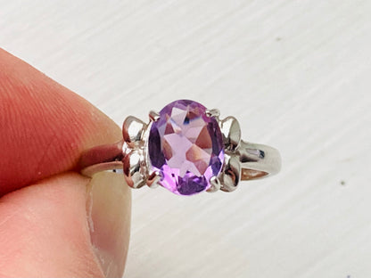 9ct Gold Amethyst Ring